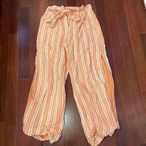 Lulu’s wide leg flowy pant